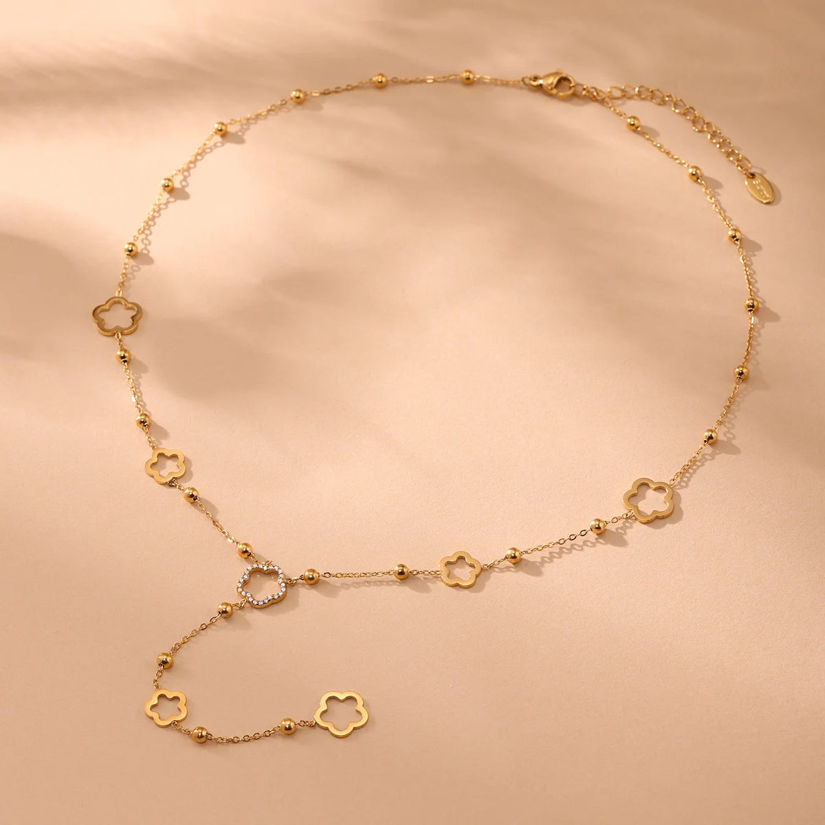 Collier Fleurs & Zircon – Acier Inoxydable