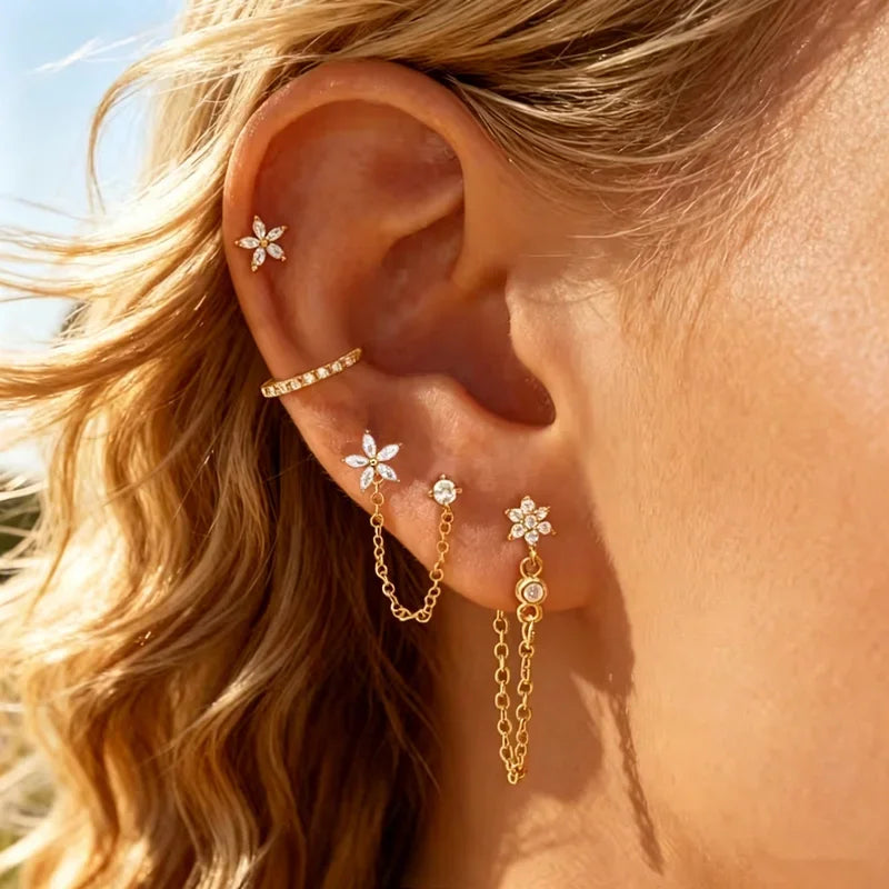 Boucles d’Oreilles Fleurs en Cristal – Lot de 4 Pièces