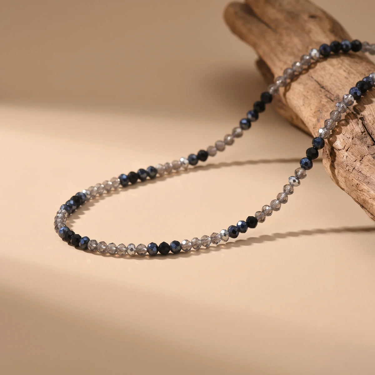 Collier Perles & Cristaux – Style Élégant pour Homme