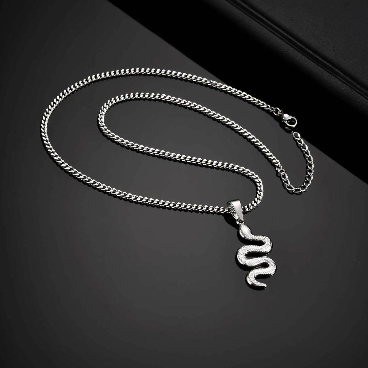 Vnox Simple Hip Hop Stainless Steel Snake Pendant Men's Necklace, Adjustable Cuban Chain, Daily Casual Jewelry Accessories Gifts