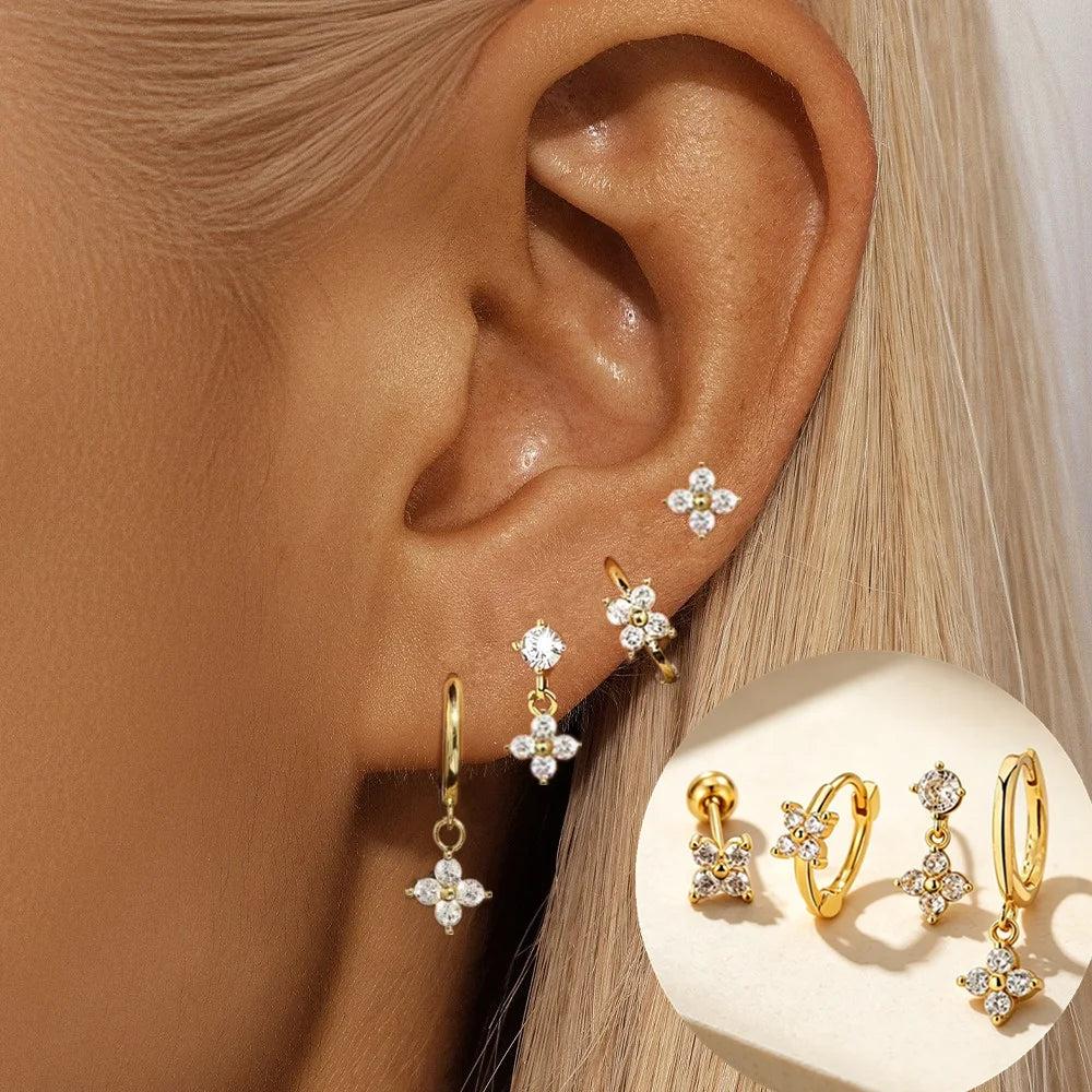 Boucles d’Oreilles Fleurs en Cristal – Lot de 4 Pièces