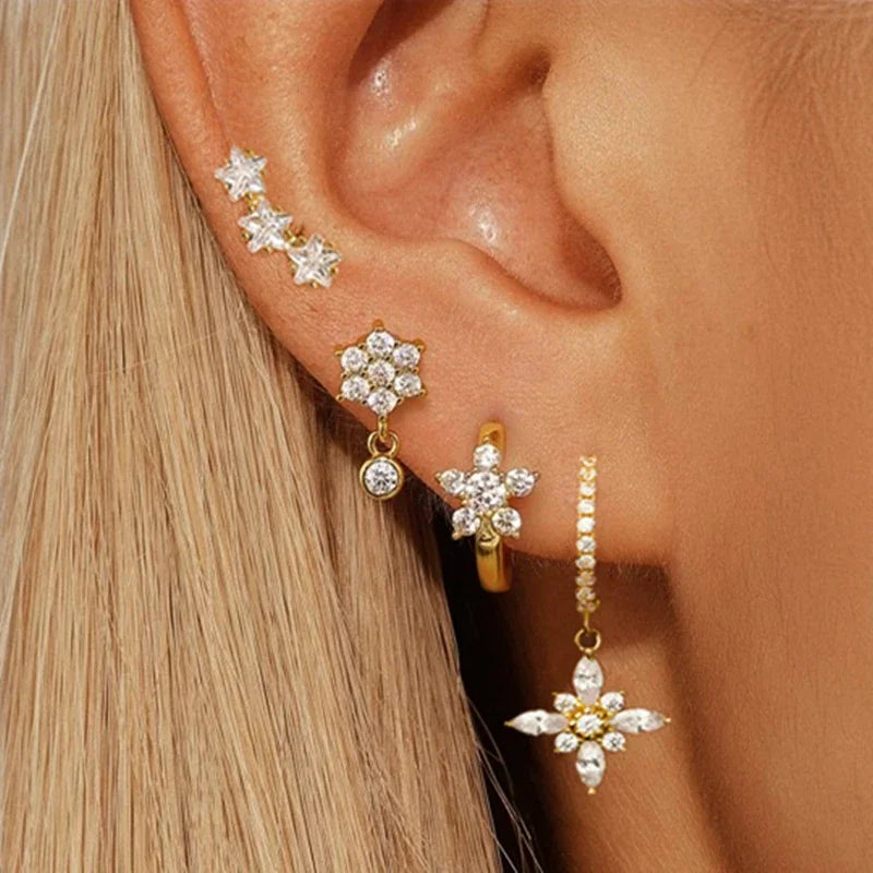 Boucles d’Oreilles Fleurs en Cristal – Lot de 4 Pièces